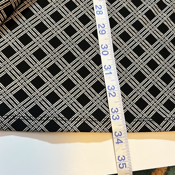 H&M long sleeve knee length dress - Picture 3 of 4